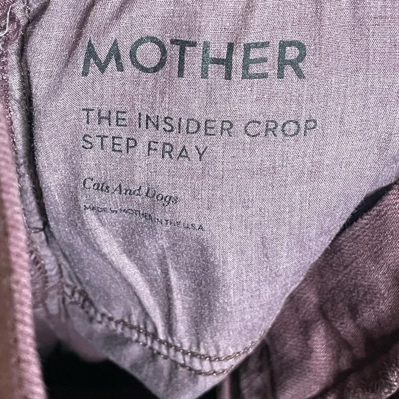 MOTHER The Insider Crop Step Fray in Mauve Wine